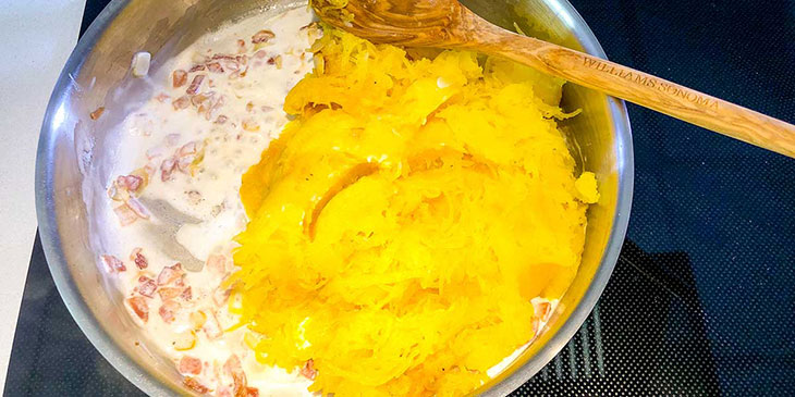 Creamy-Bacon-Spaghetti-Squash-Recipe