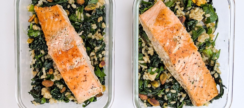 easy meal prep recipes salmon kale grain bowl (2)