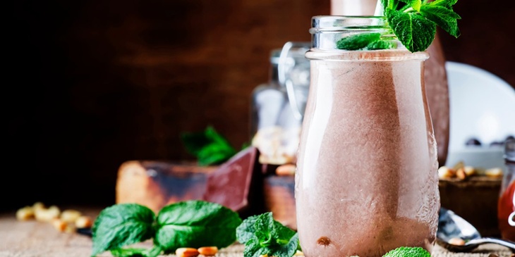 Peanut Butter-Chocolate-Keto-Breakfast-Shake-Recipe-Main-1