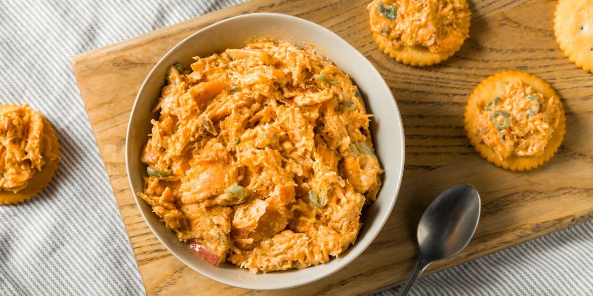 Shredded-buffalo-chicken-dip